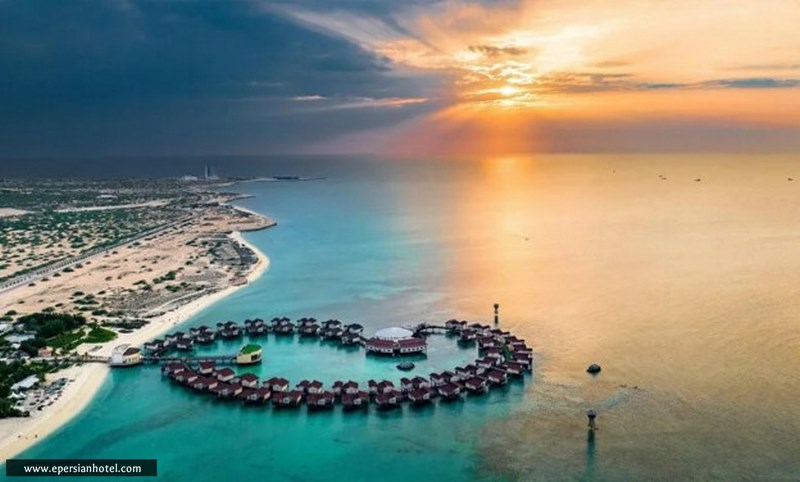 نمای کلی هتل ترنج کیش